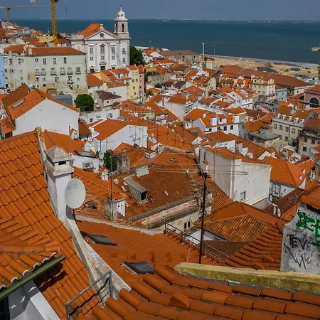 Alfama Beco Lisboa